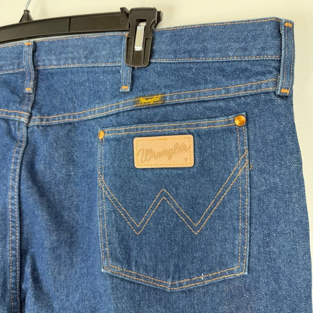 Vintage Wrangler Cowboy Cut 13MWZPW Mens Blue Denim Jeans 48x34 USA Made Indigo